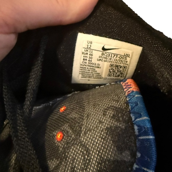 NIKE Lebron XVII 17 Black Multi-color James Gang Size 12 - Picture 6 of 6